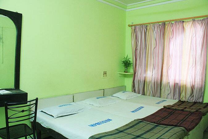 Hotel Impression Deluxe Lodging, Kolhapur 5